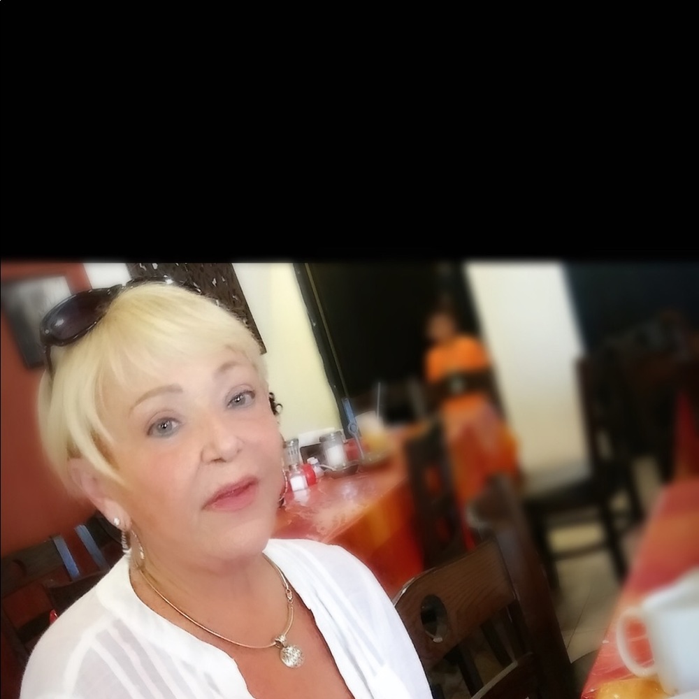 Meet your Posher, Maureen